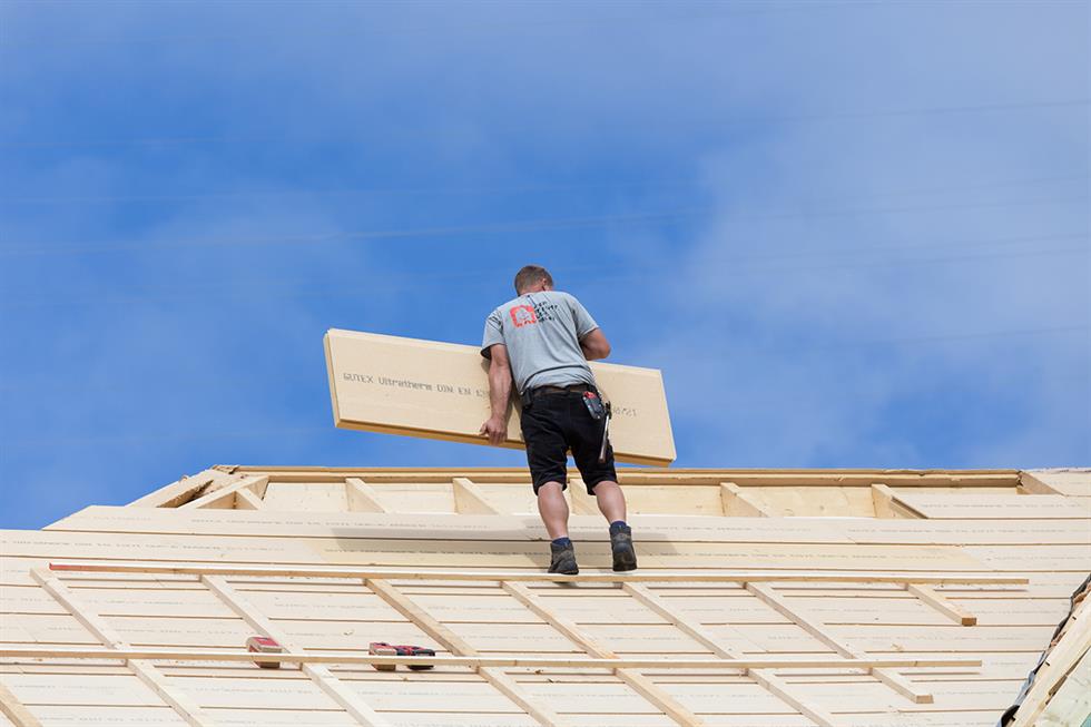 GUTEX Ultratherm - Die regensichere Holzfaserdämmplatte für das Steildach